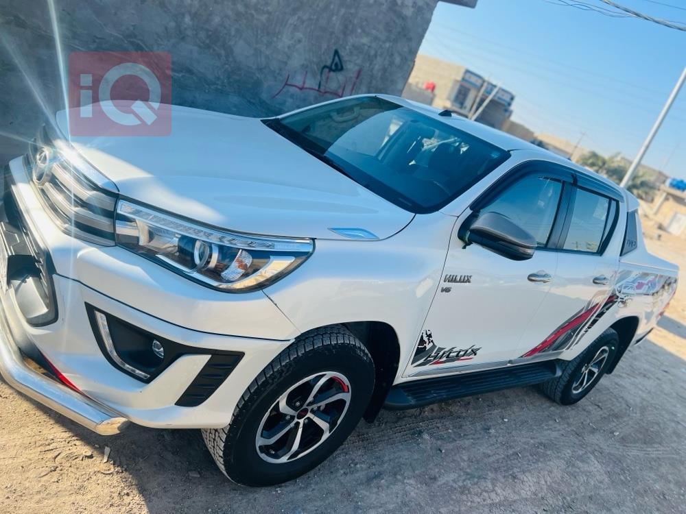 تويوتا هايلوكس